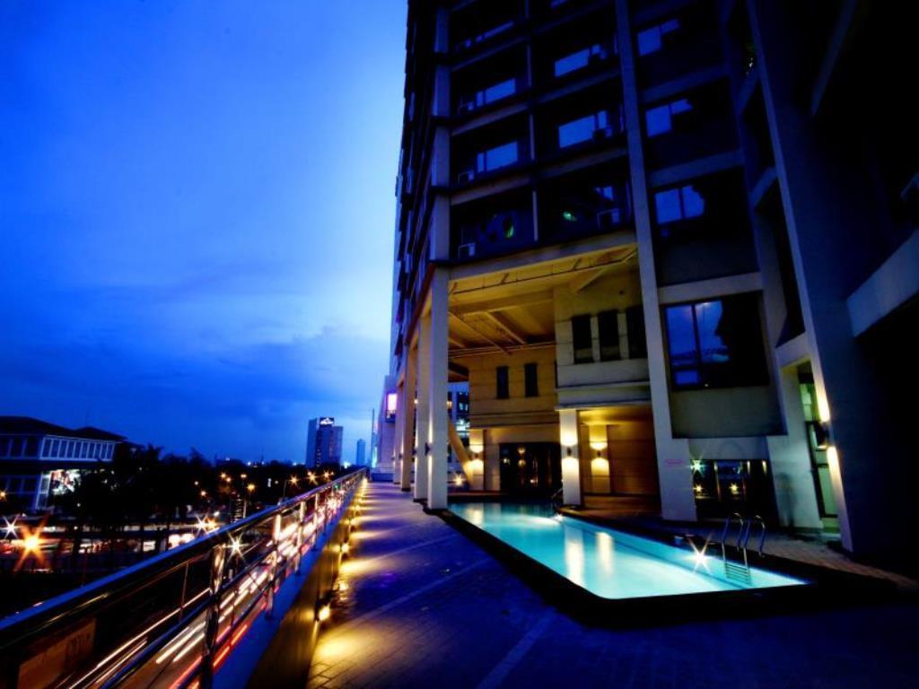 Mandarin Plaza Hotel Cebú Exterior foto